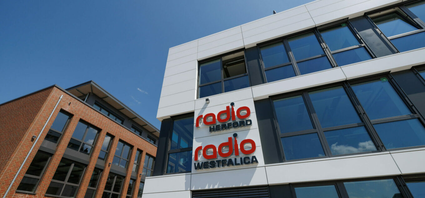 Fassade der Lokalradios im Quartier